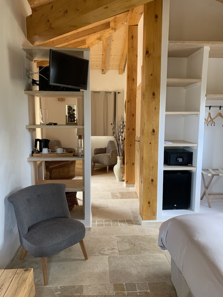 Le Chateau de Pondres 52/68
