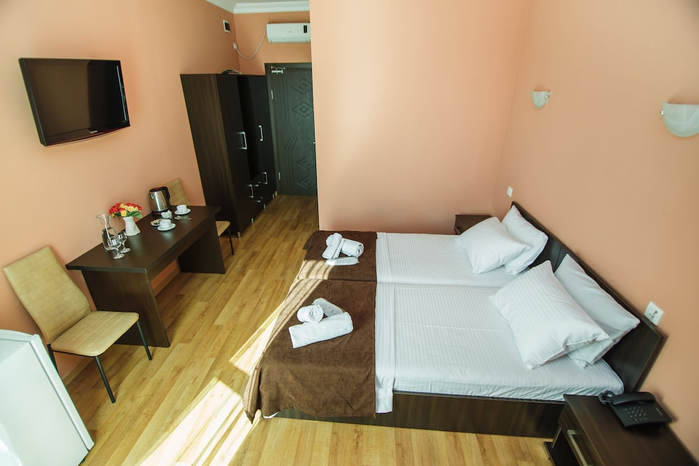 Hotel Egrisi 15/37