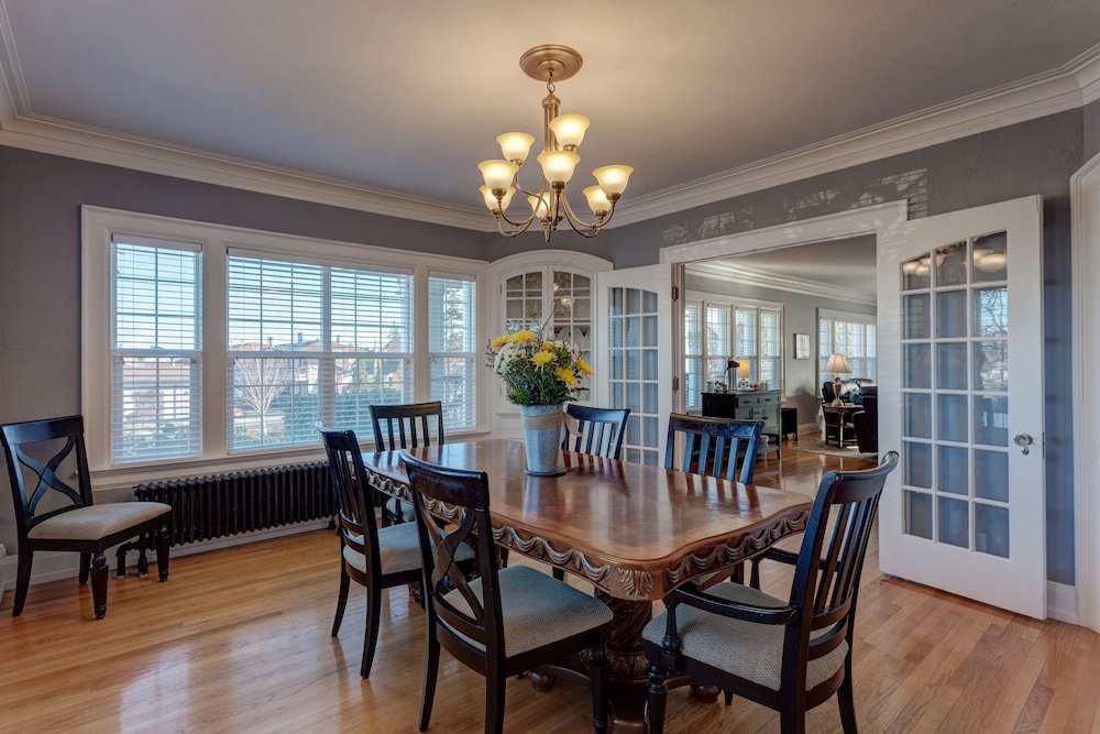 Nantucket Inn 30/50