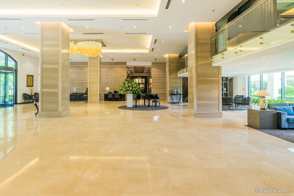 Elegant Suites Westlake 9/72