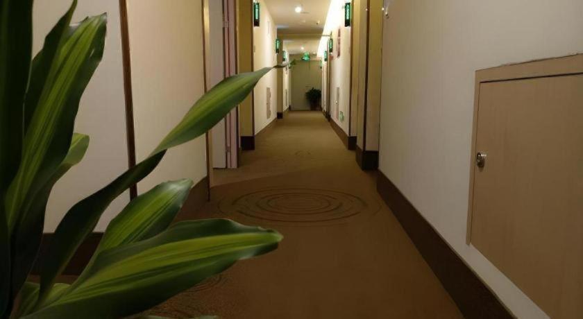 GreenTree Inn Xuancheng Jingxian Wannan First Street Express Hotel 31/52