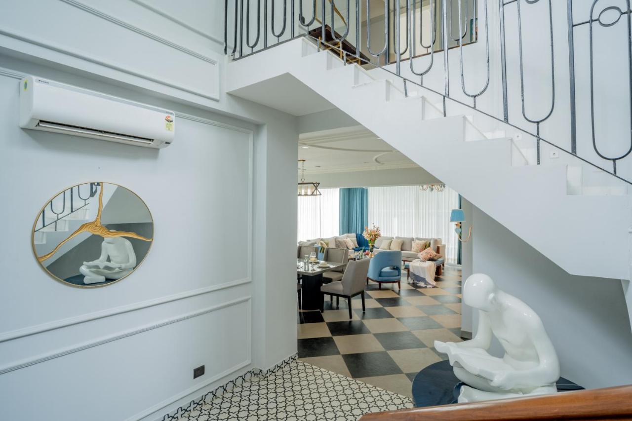 ELIVAAS Prive Suntuarios Casa Ikkebana 4 BHK With Jacuzzi, Pvt Pool and Bar 23/54