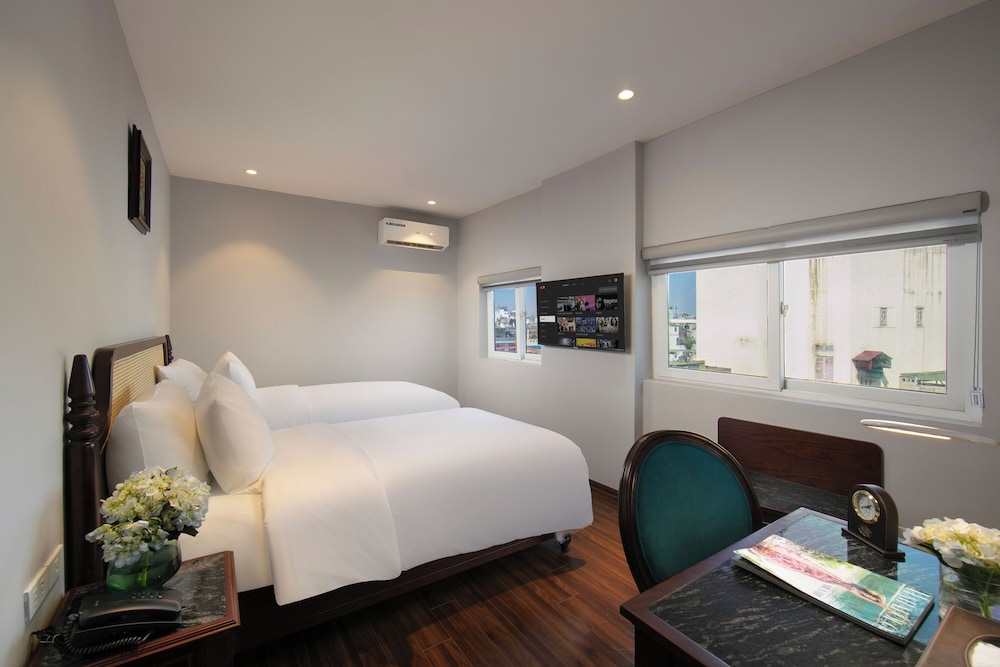 Serene Central hotel 23/55