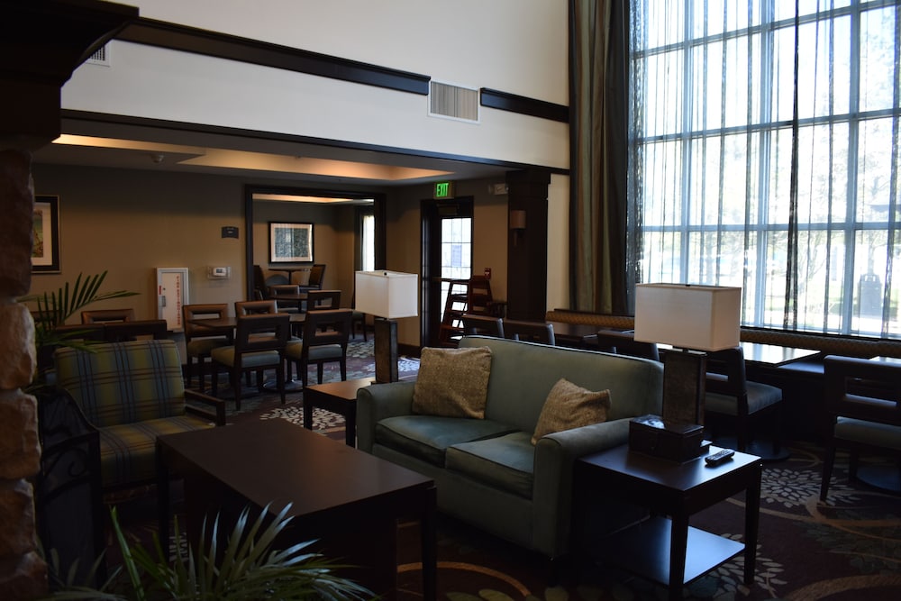 Staybridge Suites Cranbury-South Brunswick 46/75