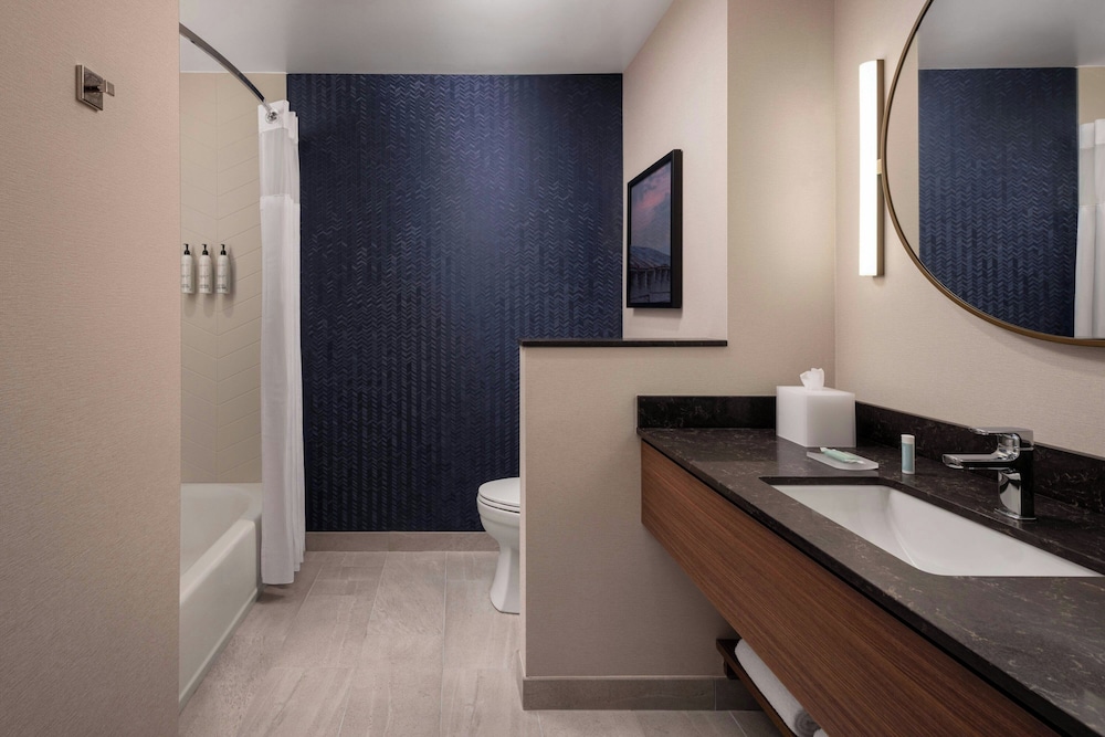 Fairfield Inn & Suites by Marriott Chilliwack 33/37
