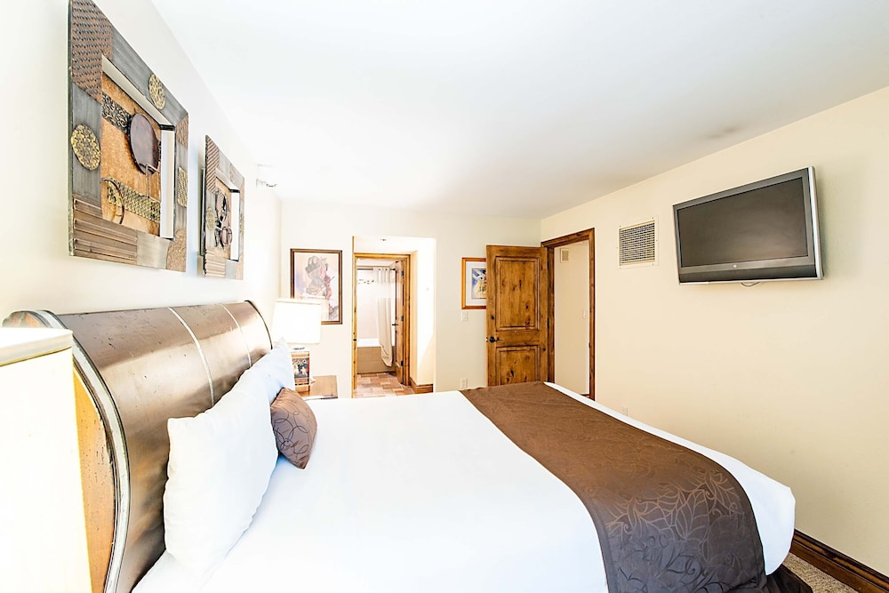 Silver King Hotel 33/75