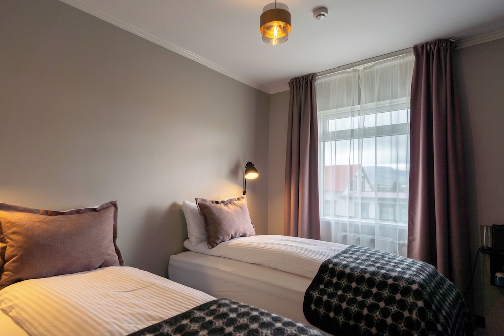غرفة قياسية بسرير مزدوج أو سريرين منفصلين، Hotel Blanda 2/10