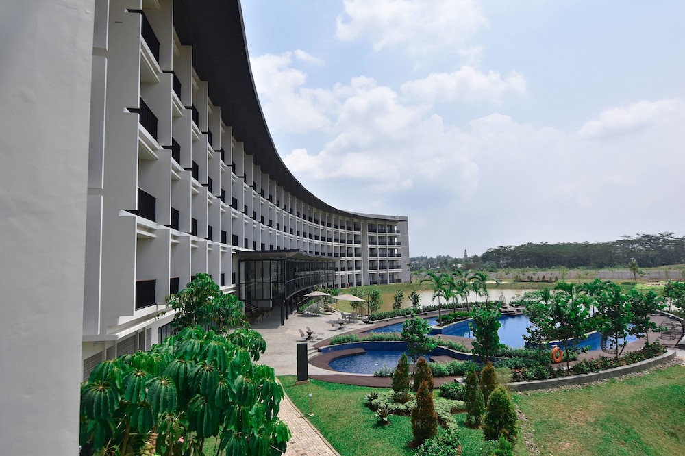 Hotel Santika Premiere Bandara - Palembang 7/55