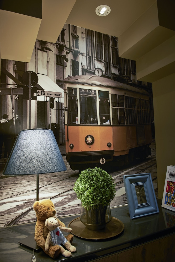 Ibis Milano Centro 54/77