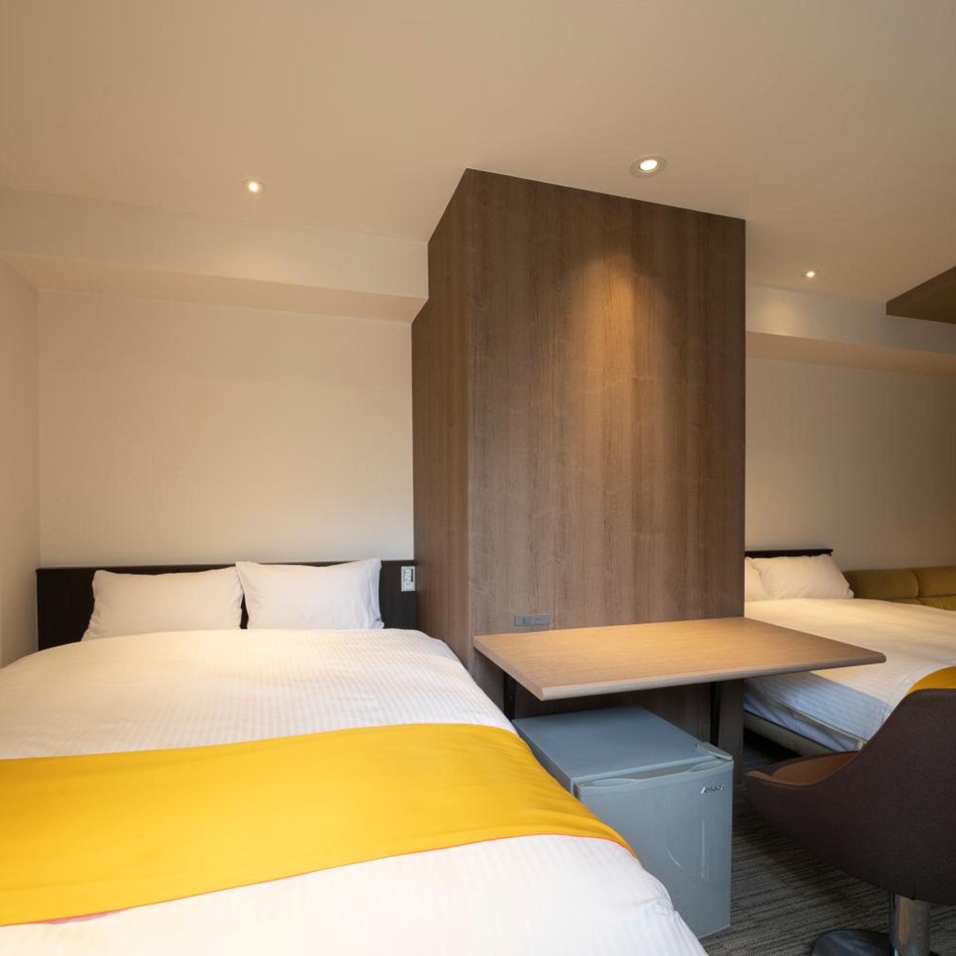 Superior, Twin Beds