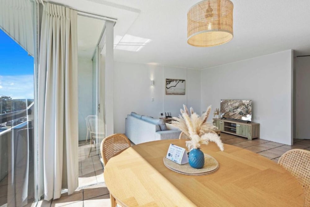 HI HO BEACH APARTMENTS 53/69