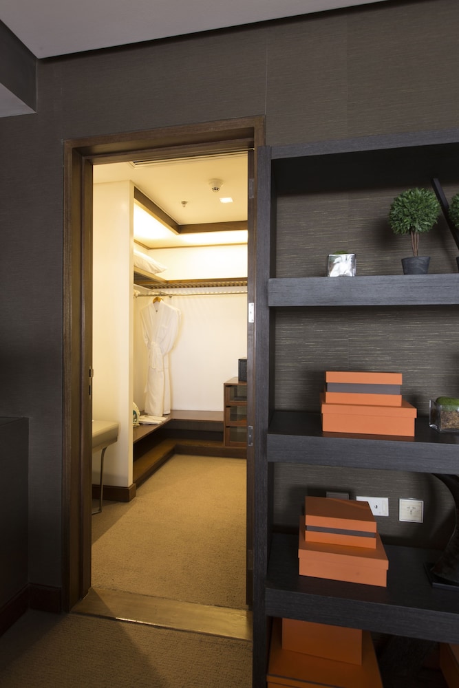 Midas Hotel 33/44
