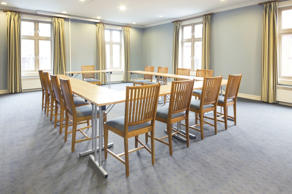 Quality Hotel Tonsberg 36/43