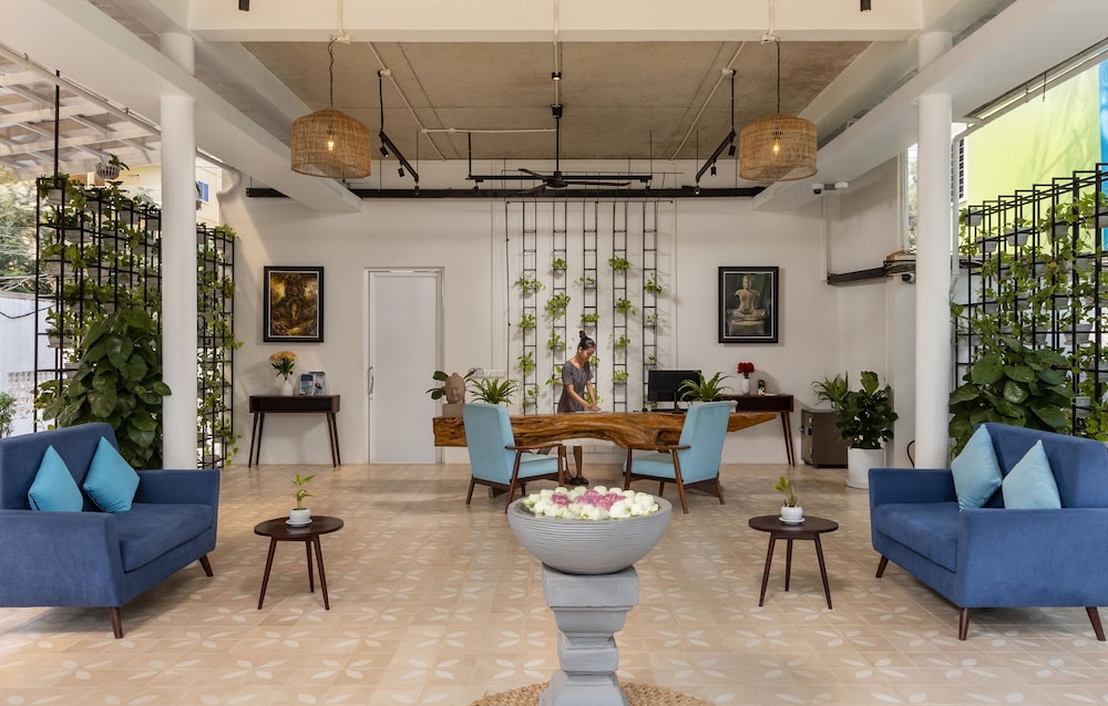 ANGKOR ELYSIUM SUITE 27/50