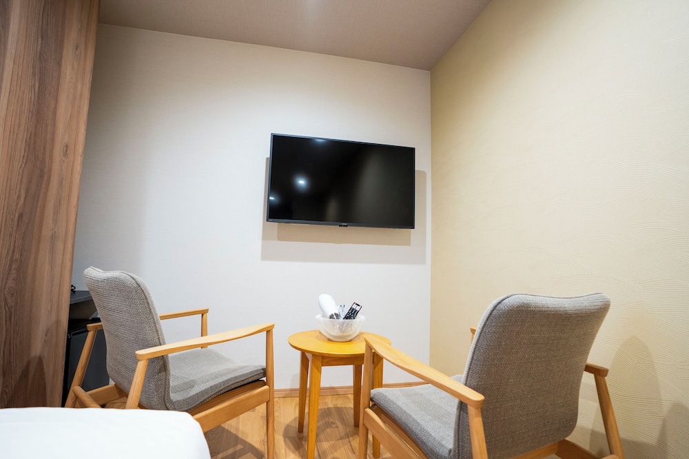 Hotel S-Presso Namba Ekimae 38/50