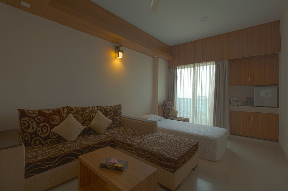 Neeshorgo Hotel And Resort Ltd 37/45