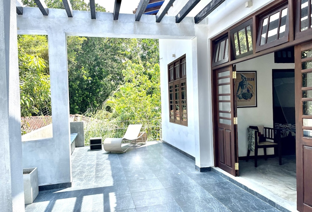 Isana Beach House 16/50