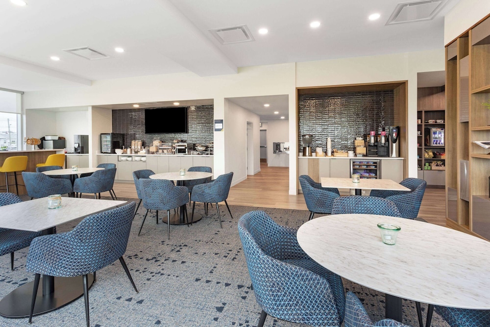 Microtel Inn and Suites by Wyndham Summerside 26/39