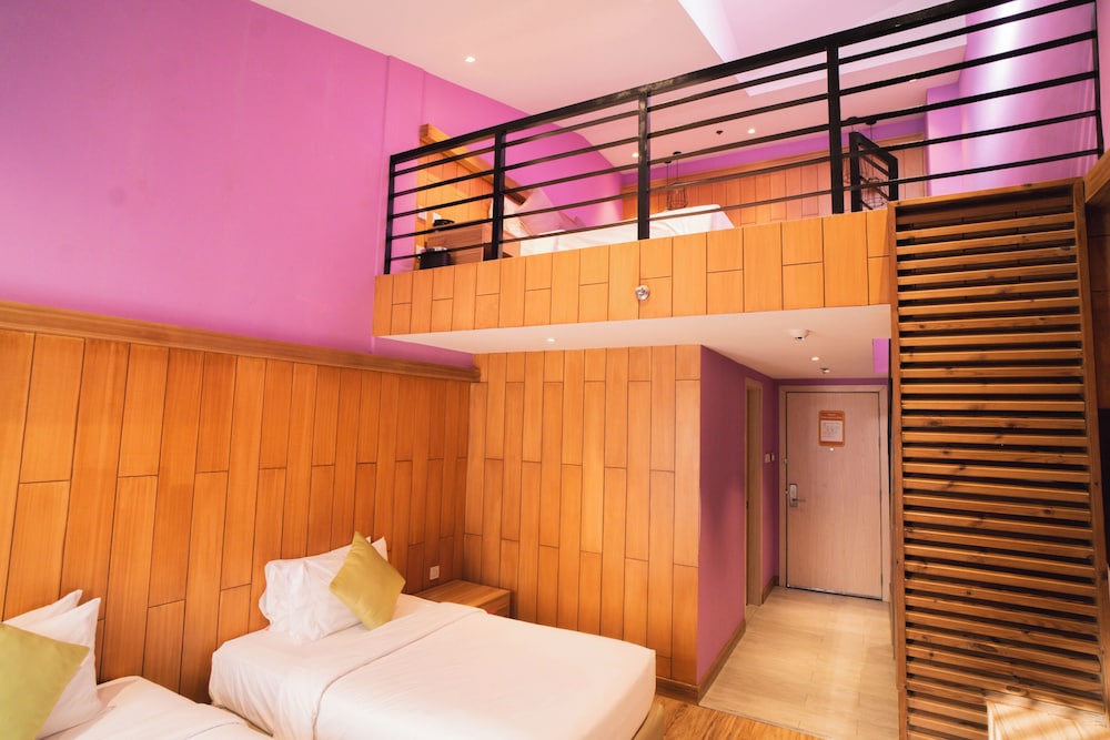 لوفت بسرير كوين وسريرين مزدوجين، The Orchard Hotel Baguio 4/8
