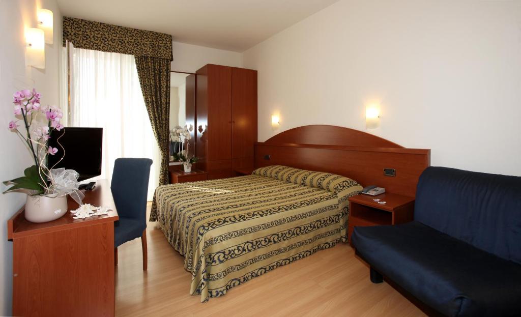 Hotel Santiago 15/21