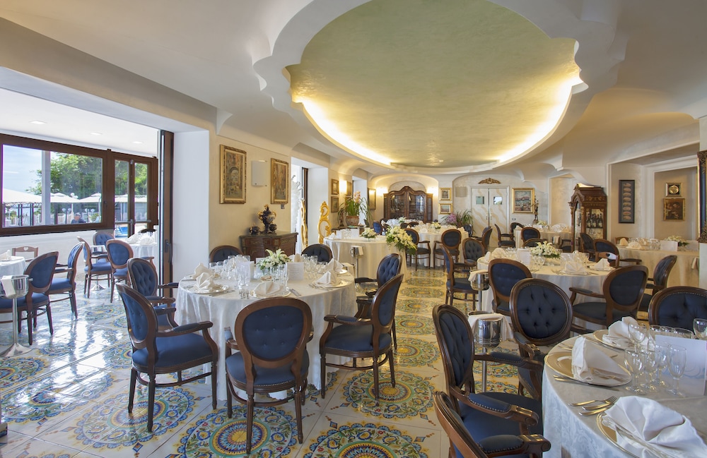 Strand Hotel Delfini 45/67