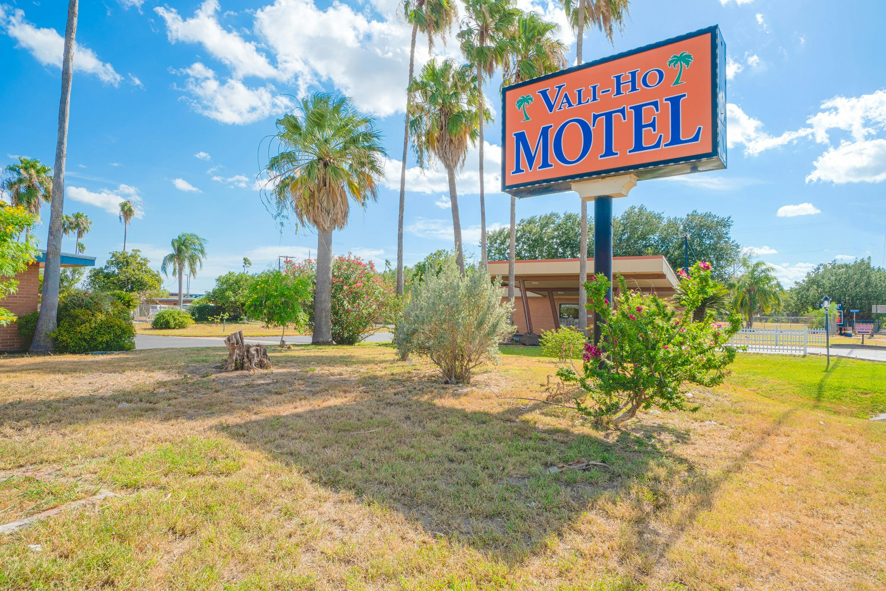 Vali Ho Motel By OYO Weslaco Mercedes in WESLACO - TX