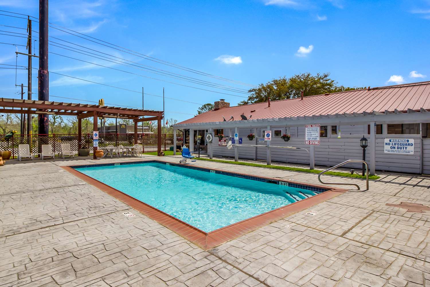 Americas Best Value Inn Columbus, TX 41/41