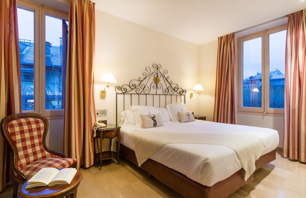 Minotel Andria 9/33