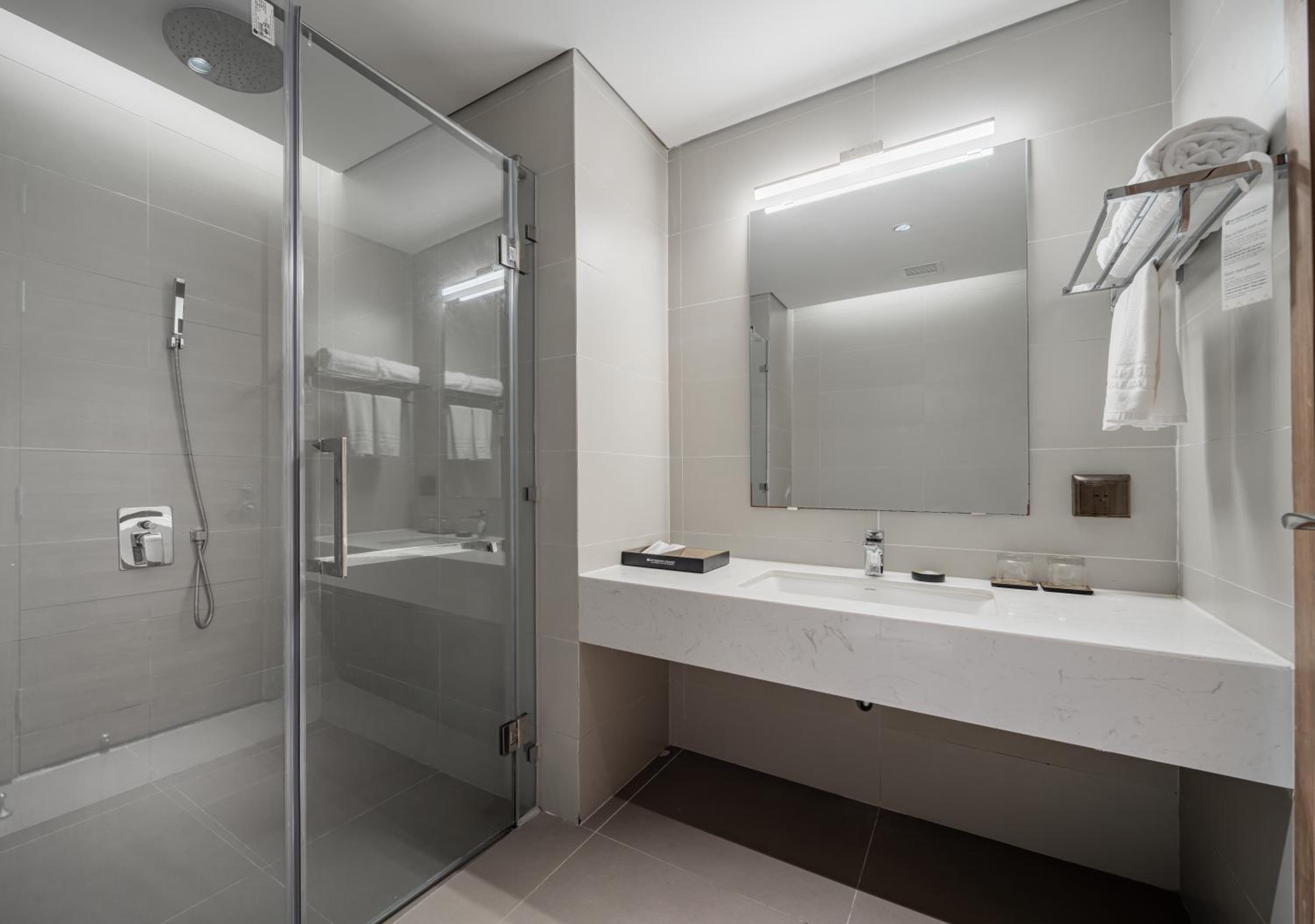 2 Bedrooms, Ocean, Premier, Residence, King and Twin Beds