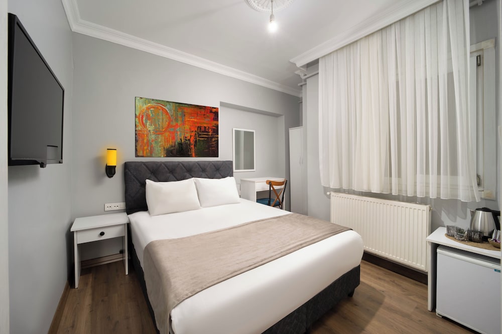 Ercan Inn Hotel 30/62
