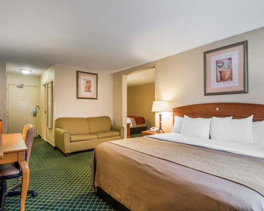 Quality Inn Ashland, NH 9/33