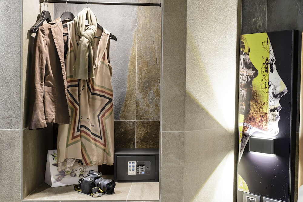 Just Hotel Milano 38/47