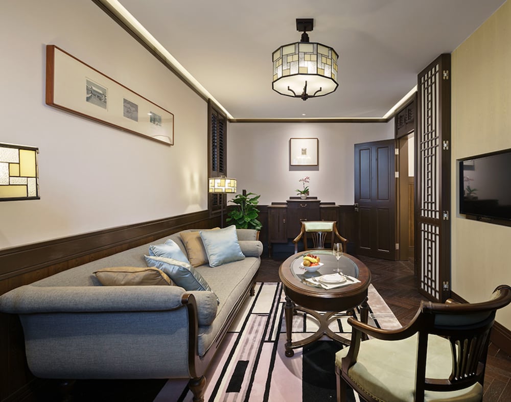 Chaptel Hotel 37/65