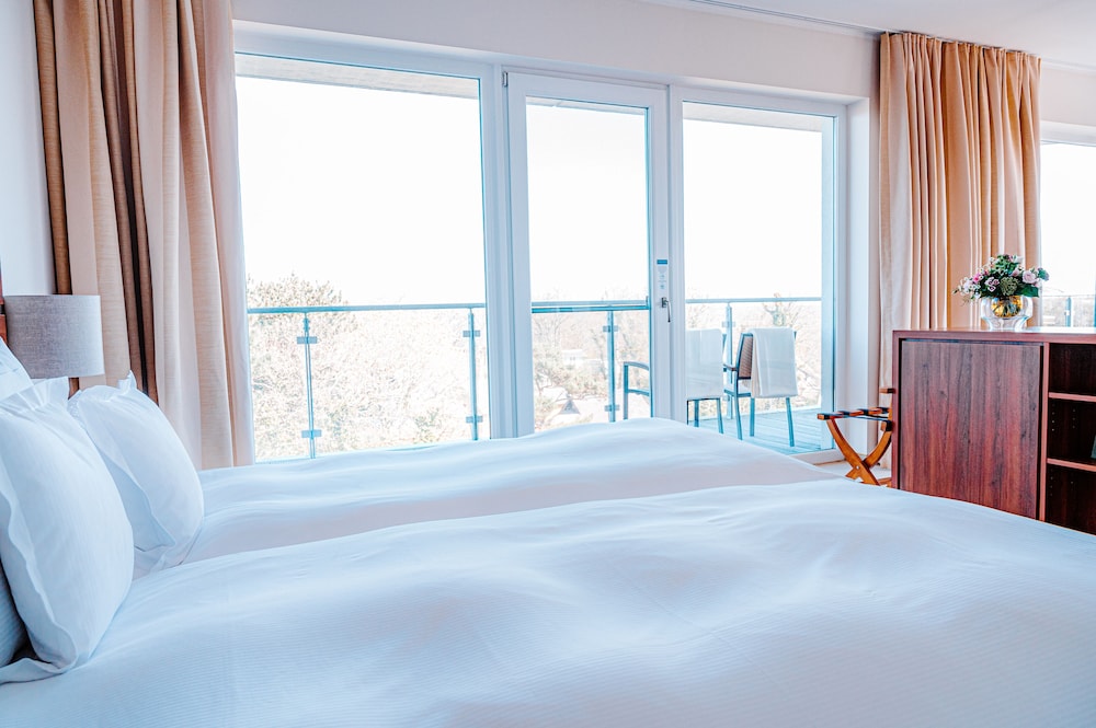 Superior, King Bed, THE GRAND Ahrenshoop 3/7