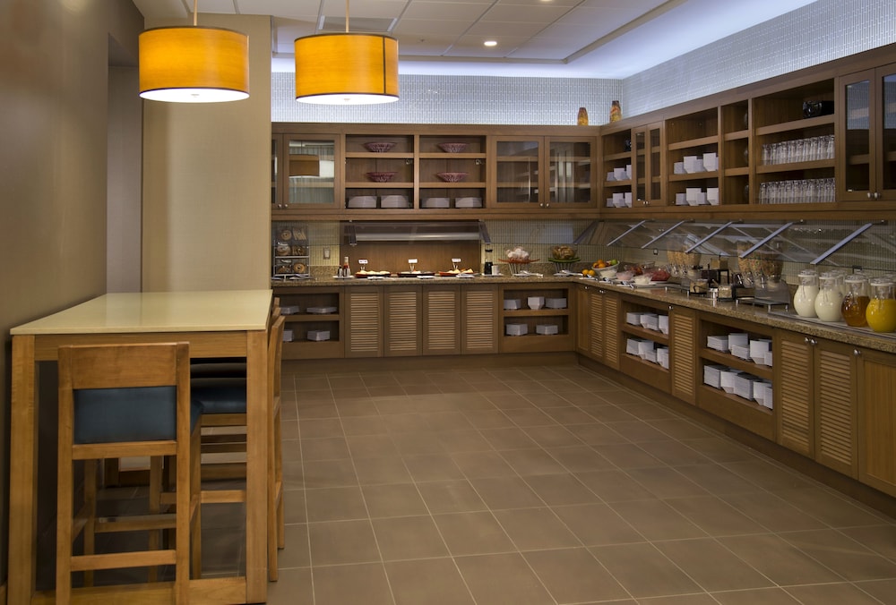 Hyatt Place Detroit/Novi 44/64