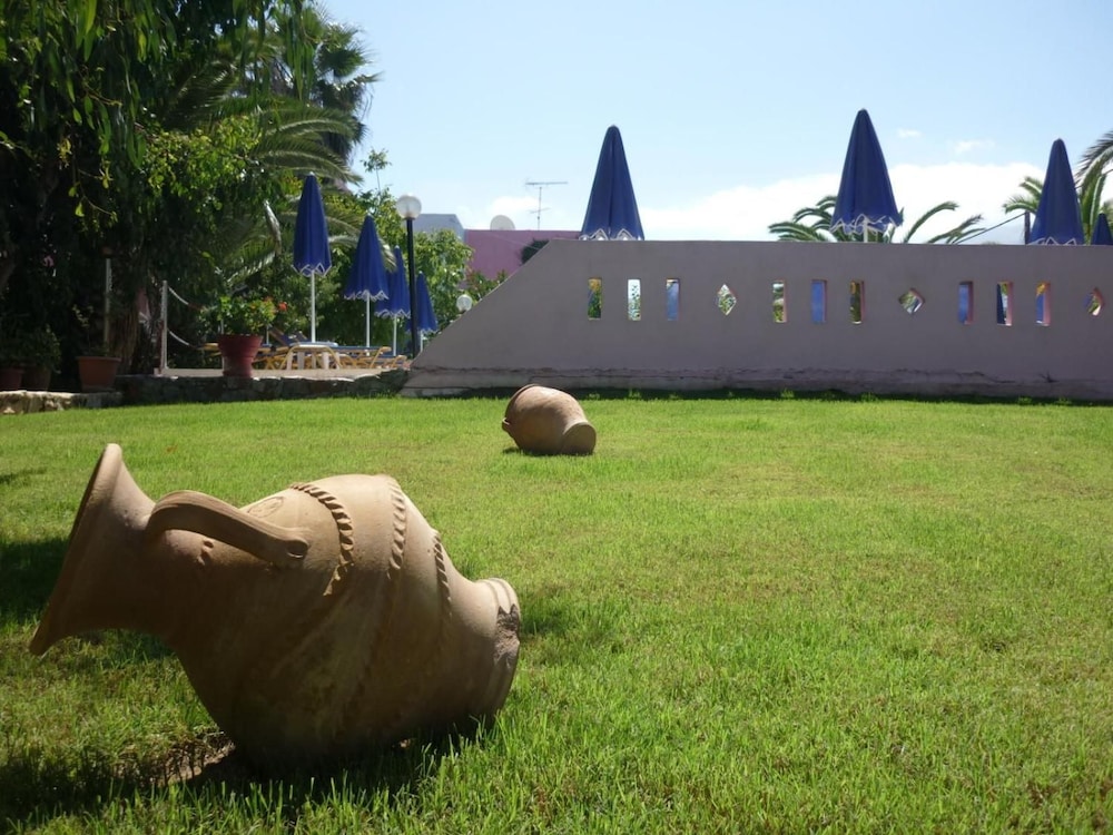 Anatoli Beach 44/50