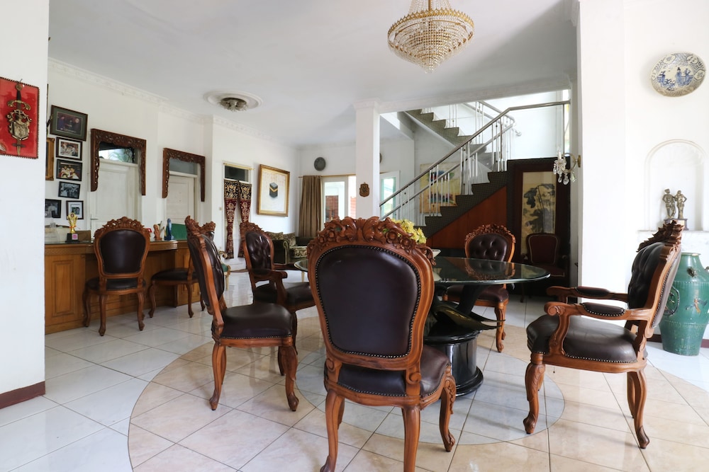 Villa Sri Manganti 46/53