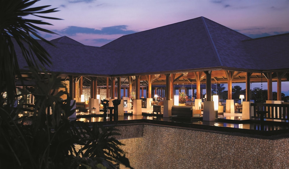 Shangri-La Boracay 10/76