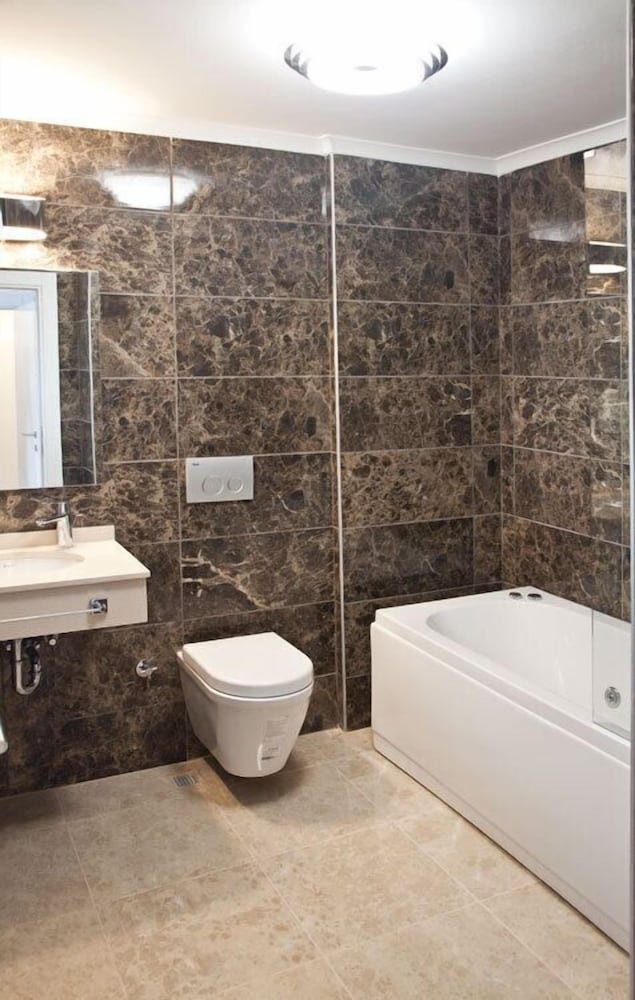 Uslu Otel Royal Yachting 32/36