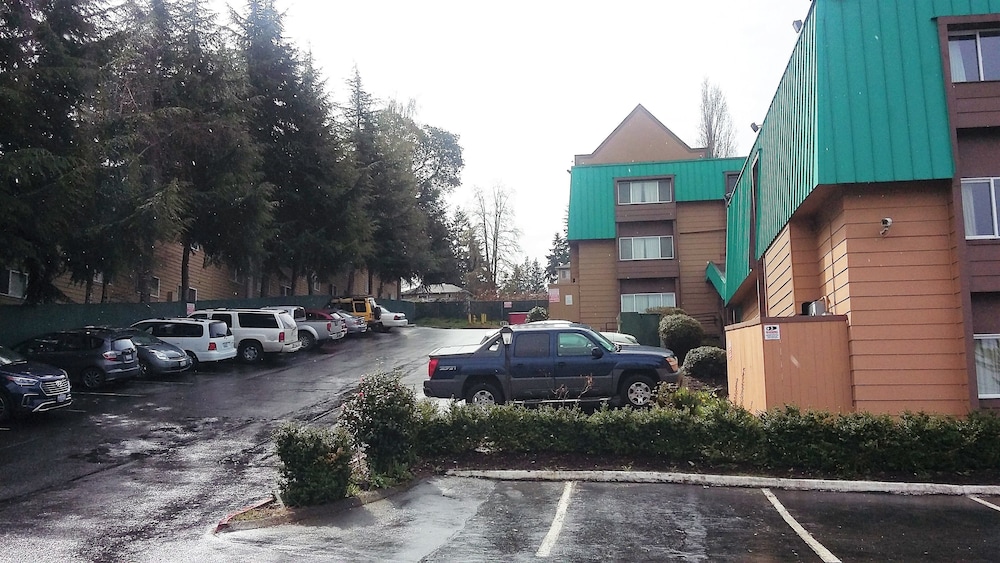 Sutton Suites Hotel 32/38