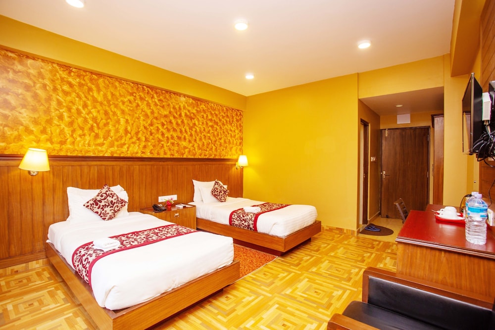 DELUXE TWIN ROOM