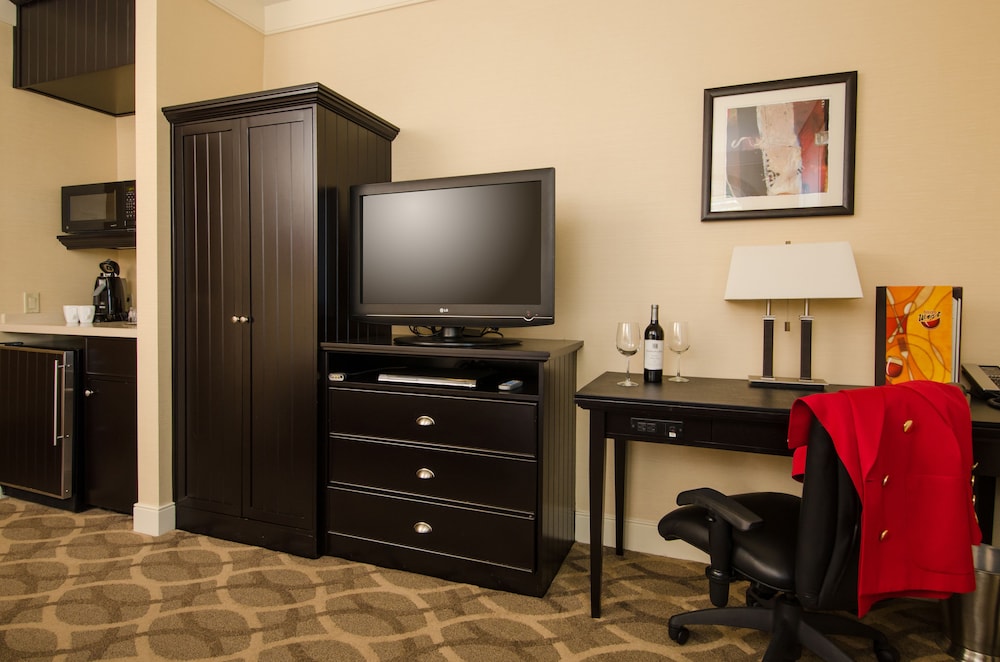 West Inn And Suites 44/55