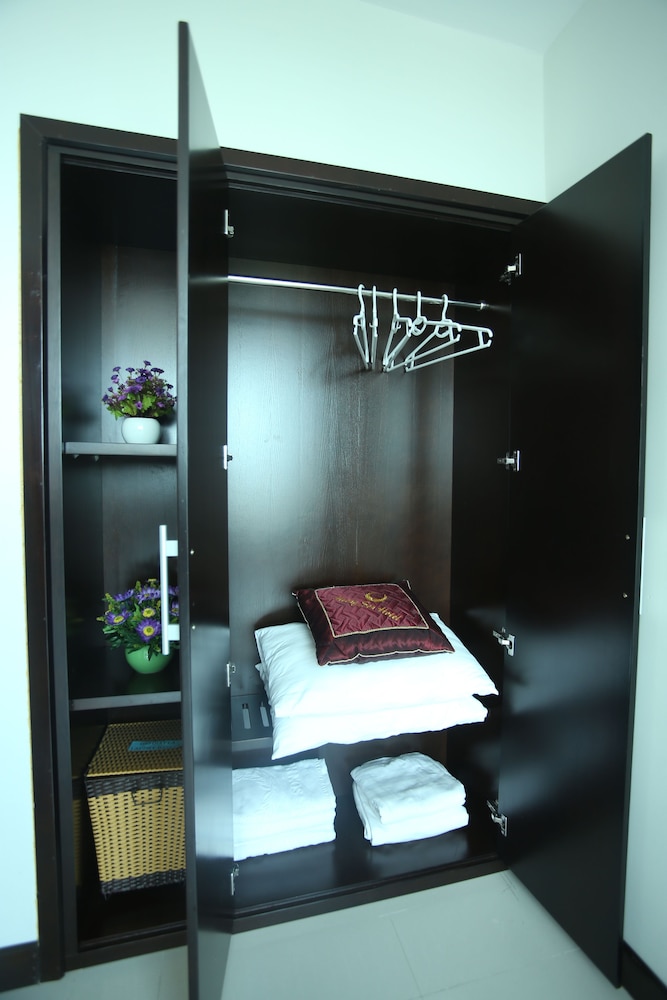 Huong Son Hotel 48/54