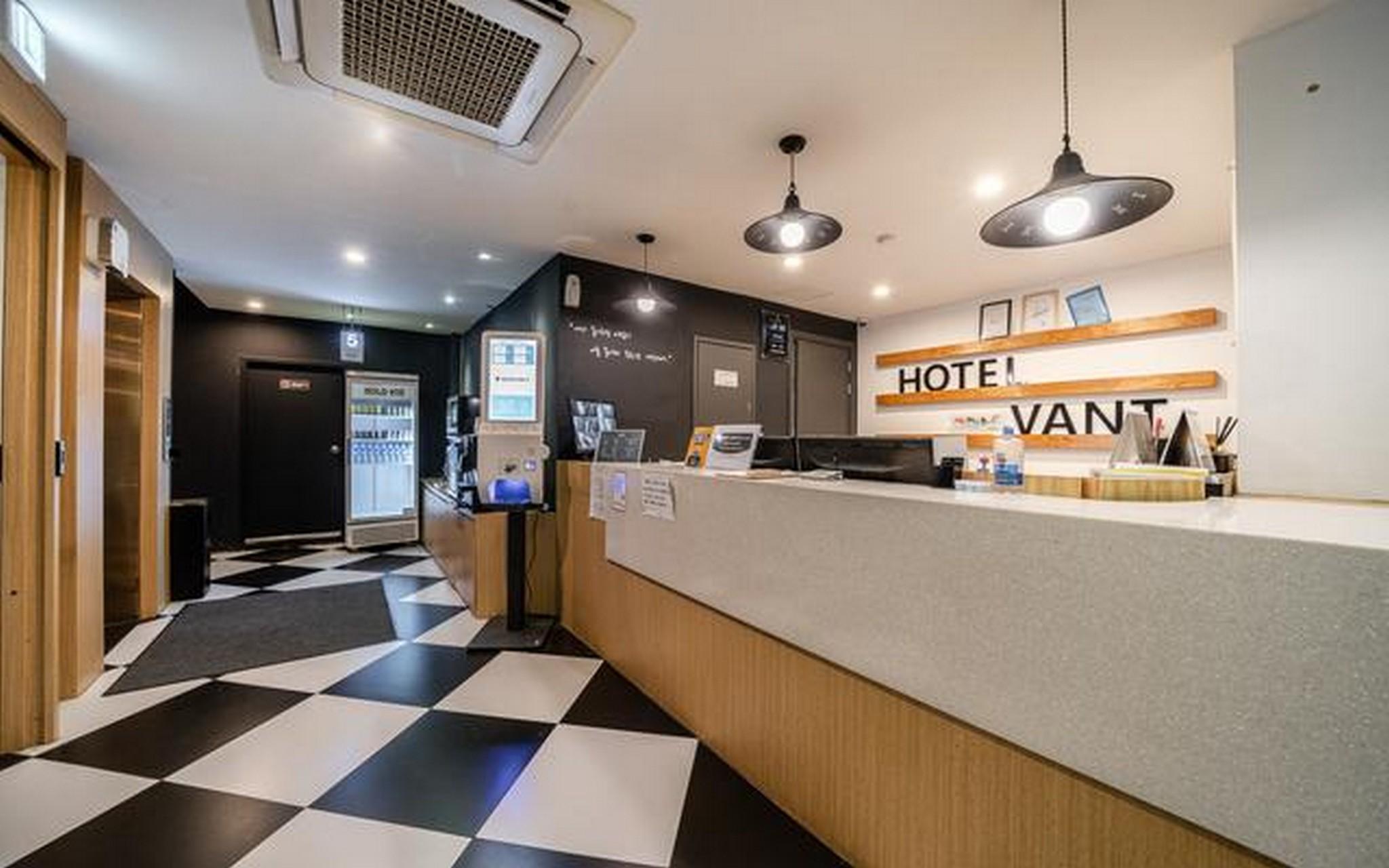 Hotel Vant 8/30