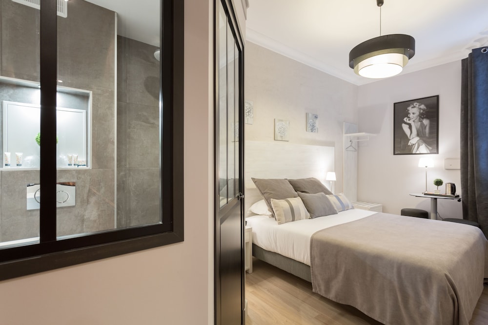 HOTEL D'ARGENSON 23/75
