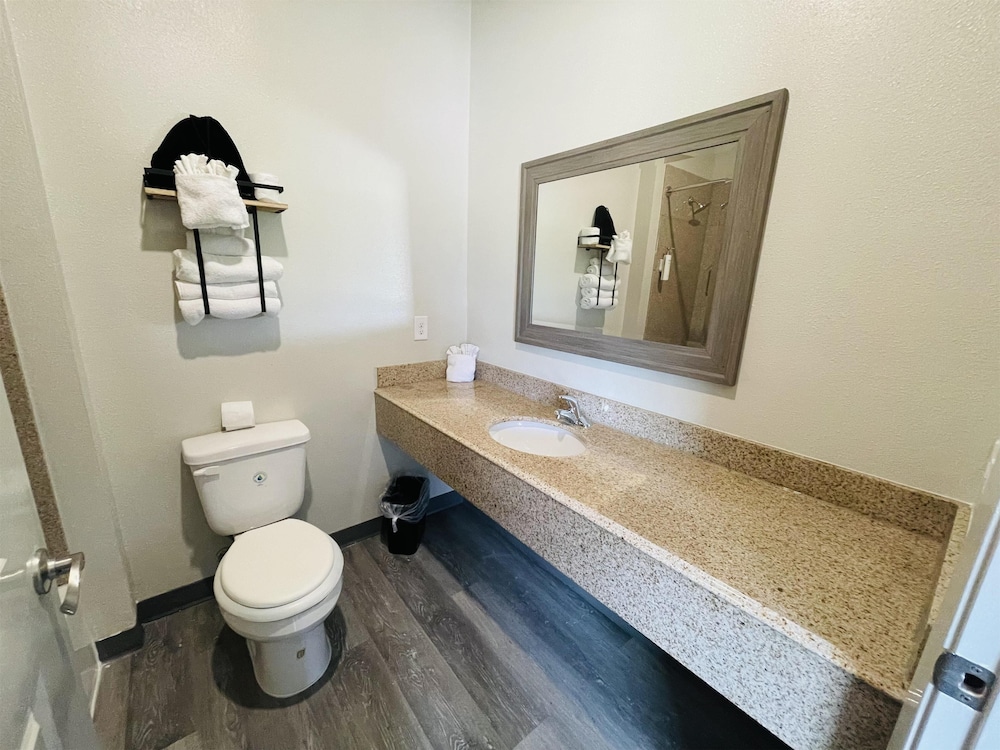 Sonesta Essential Hotel Houston-I-45 Spring 46/47