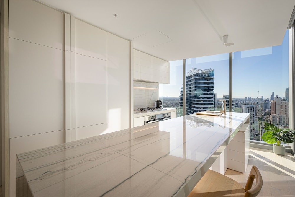 ULTIQA Signature at Broadbeach 23/50