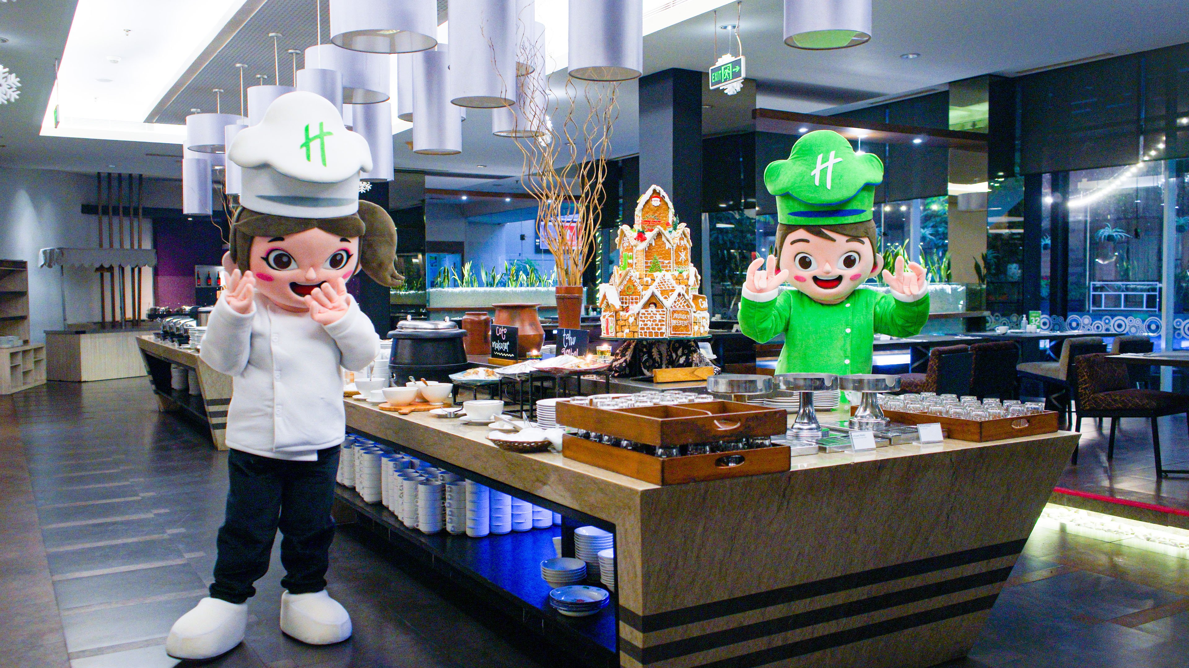 Holiday Inn Pasteur 8/50