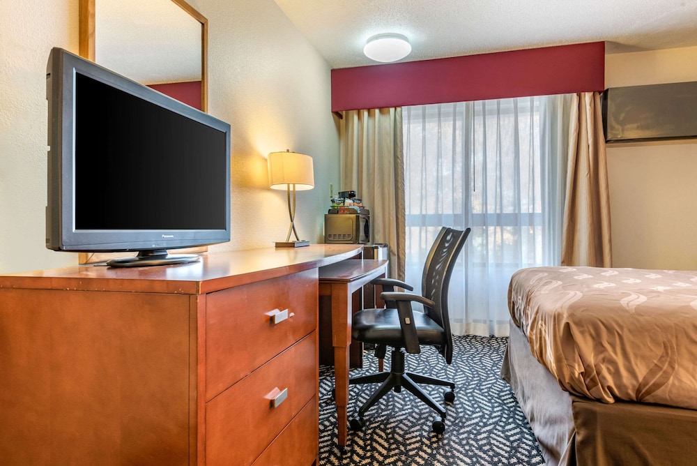 Quality Inn Falconer - Jamestown 36/44