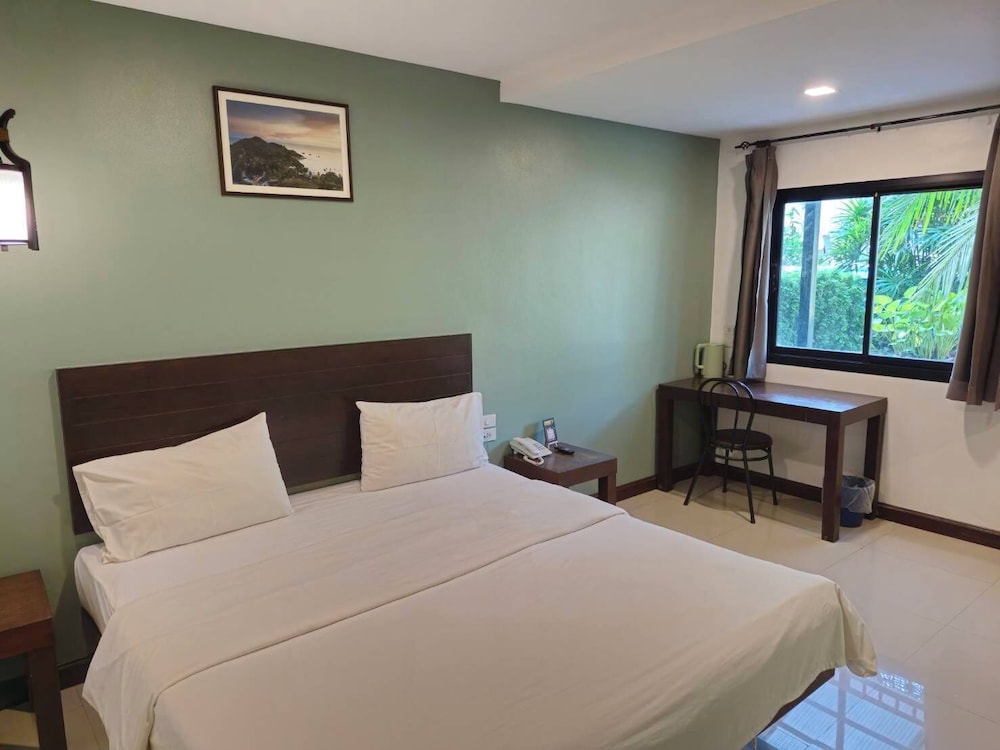 STANDARD, DOUBLE BED, BUILDING